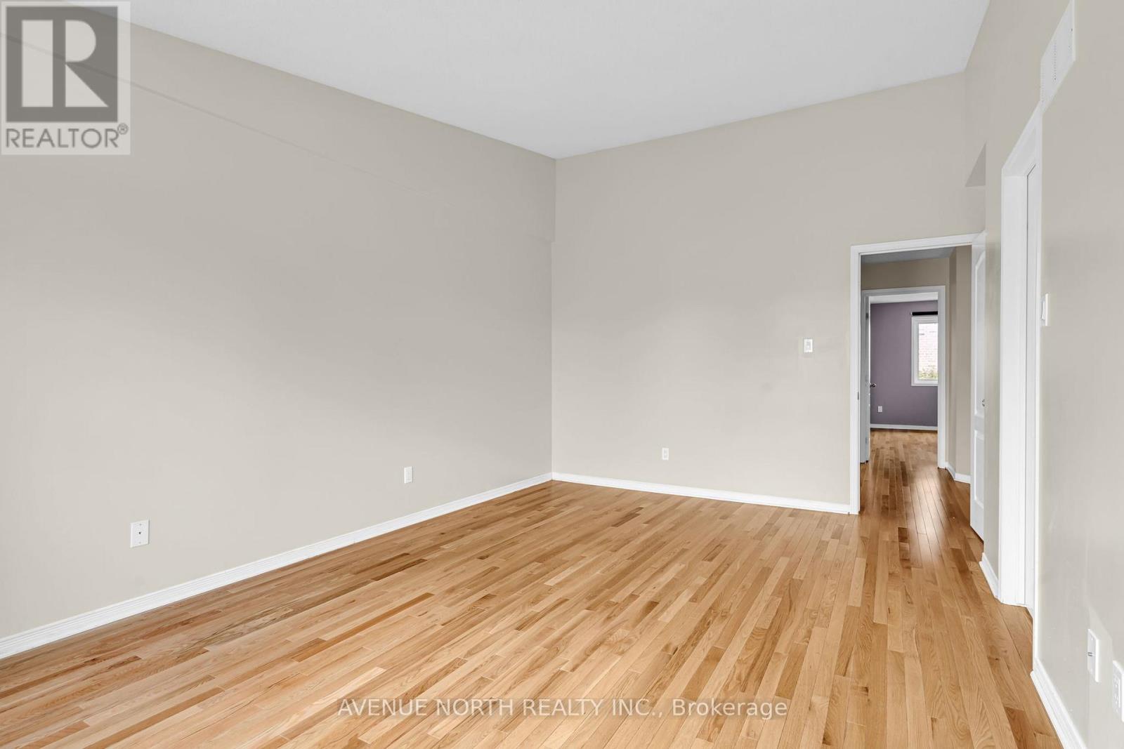 352 Freedom Private, Ottawa, Ontario  K1G 6W4 - Photo 19 - X12187079