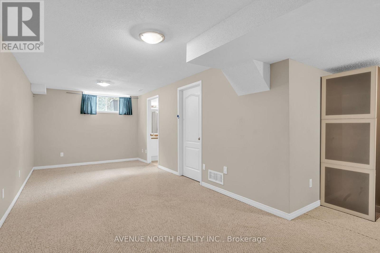 352 Freedom Private, Ottawa, Ontario  K1G 6W4 - Photo 28 - X12187079