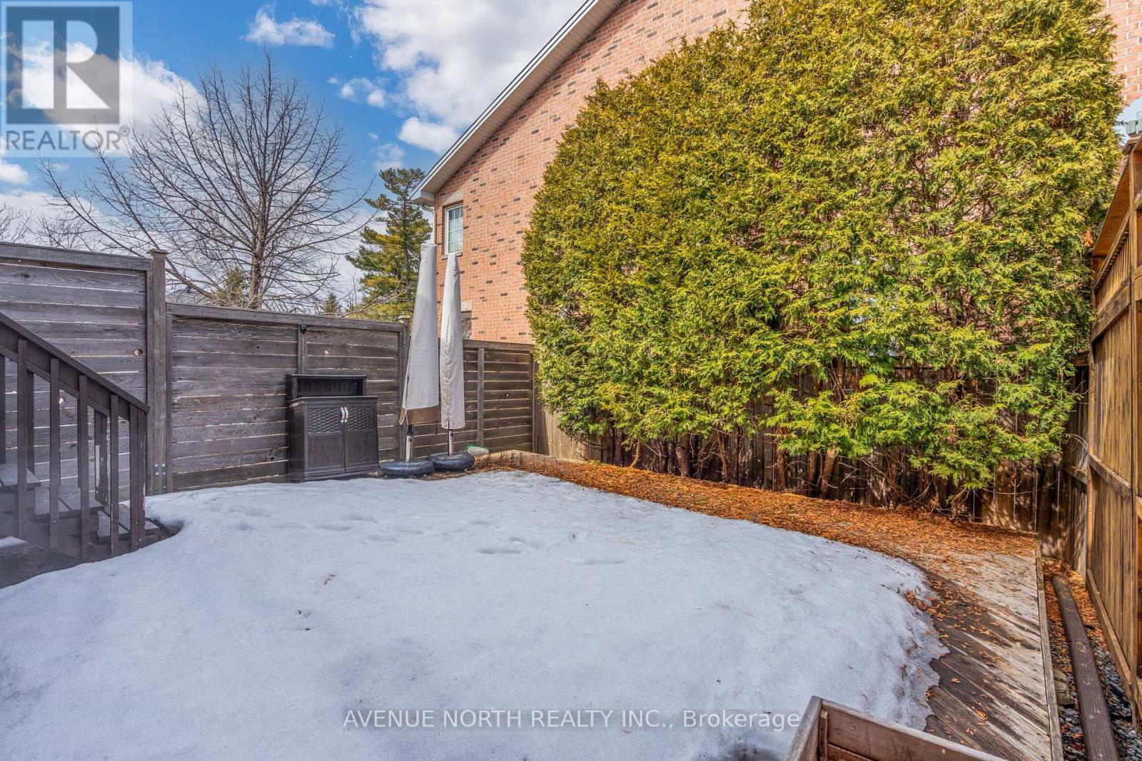 352 Freedom Private, Ottawa, Ontario  K1G 6W4 - Photo 33 - X12187079