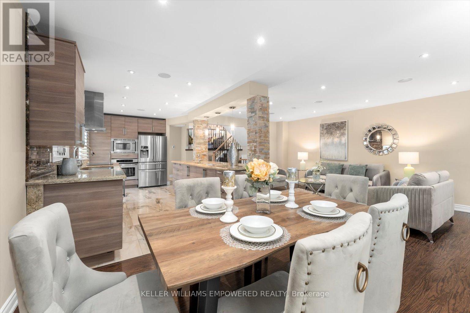 Main & Upper - 197 Stephen Street, Richmond Hill, Ontario  L4C 5N9 - Photo 19 - N12187075