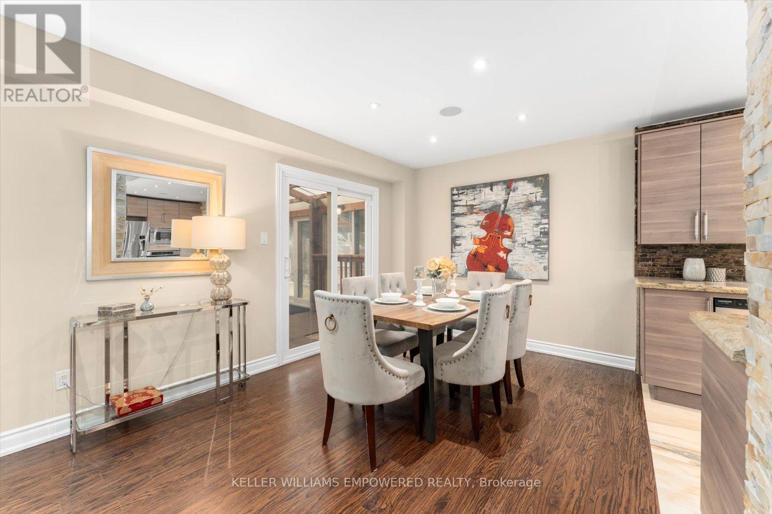 Main & Upper - 197 Stephen Street, Richmond Hill, Ontario  L4C 5N9 - Photo 20 - N12187075