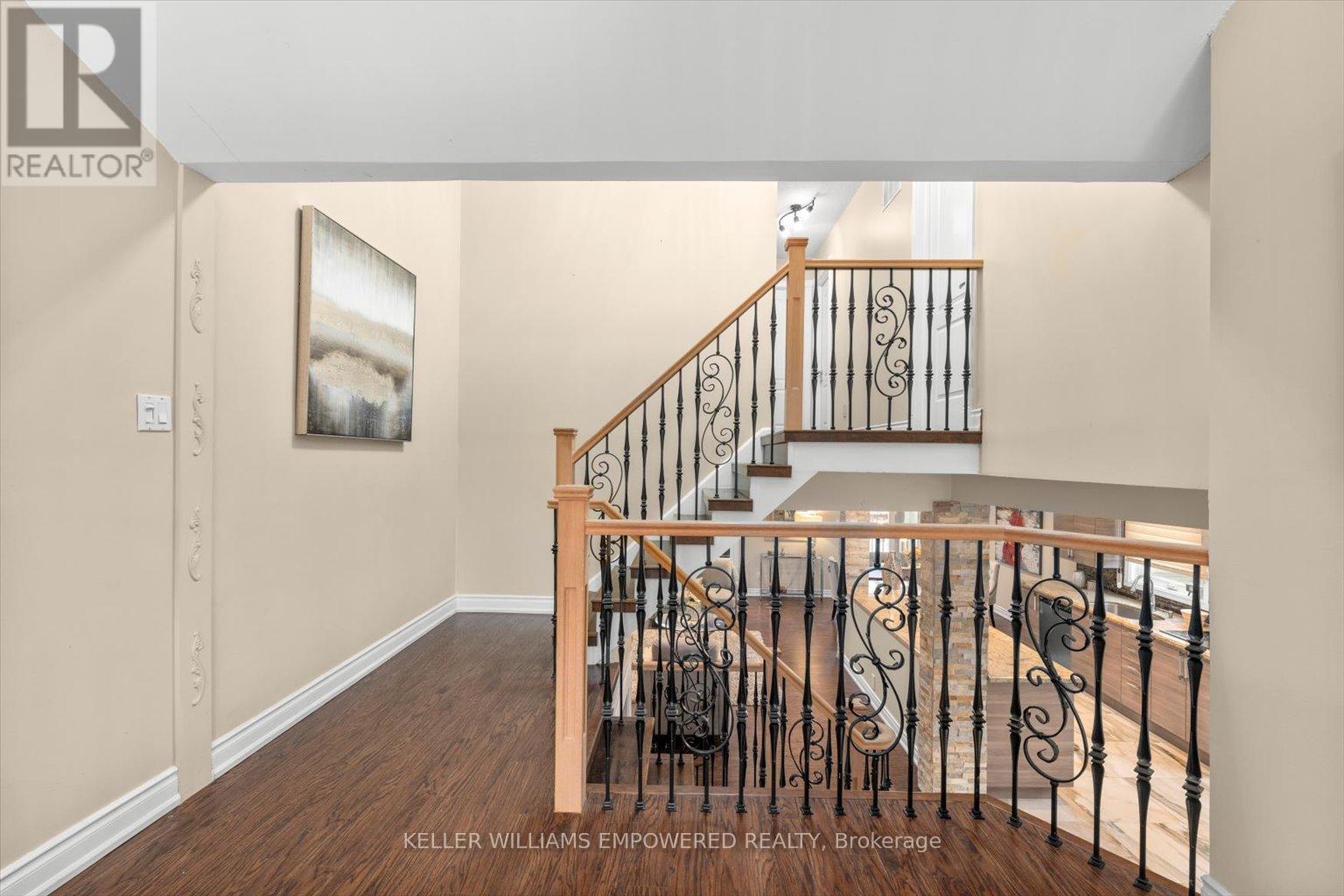 Main & Upper - 197 Stephen Street, Richmond Hill, Ontario  L4C 5N9 - Photo 28 - N12187075