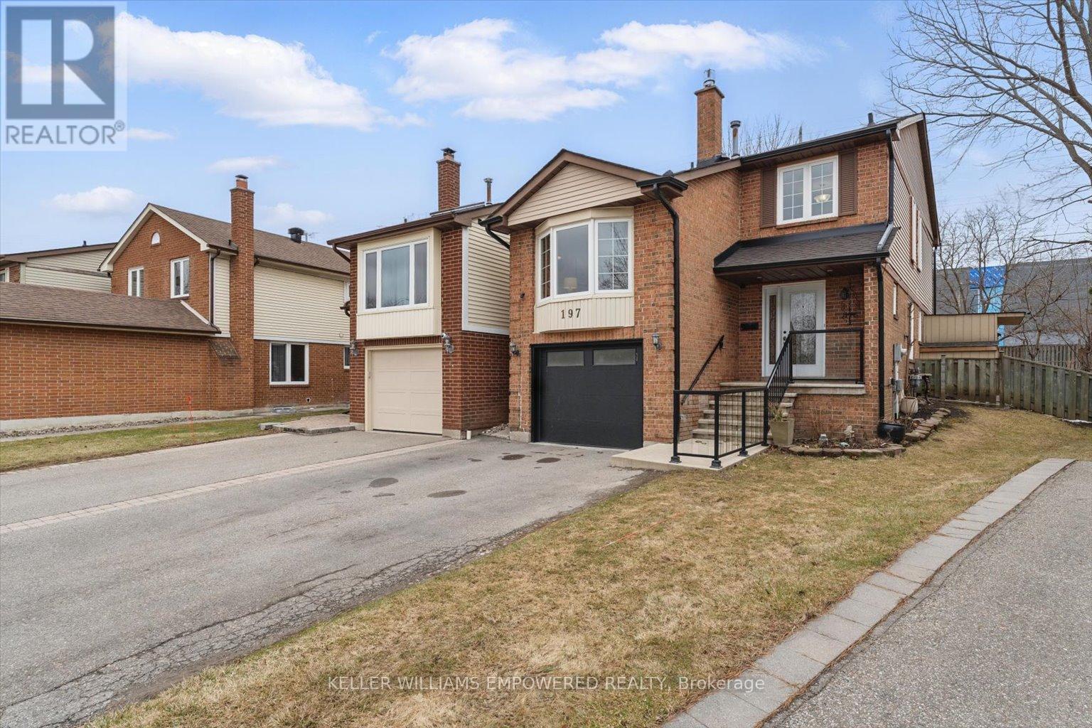 Main & Upper - 197 Stephen Street, Richmond Hill, Ontario  L4C 5N9 - Photo 3 - N12187075
