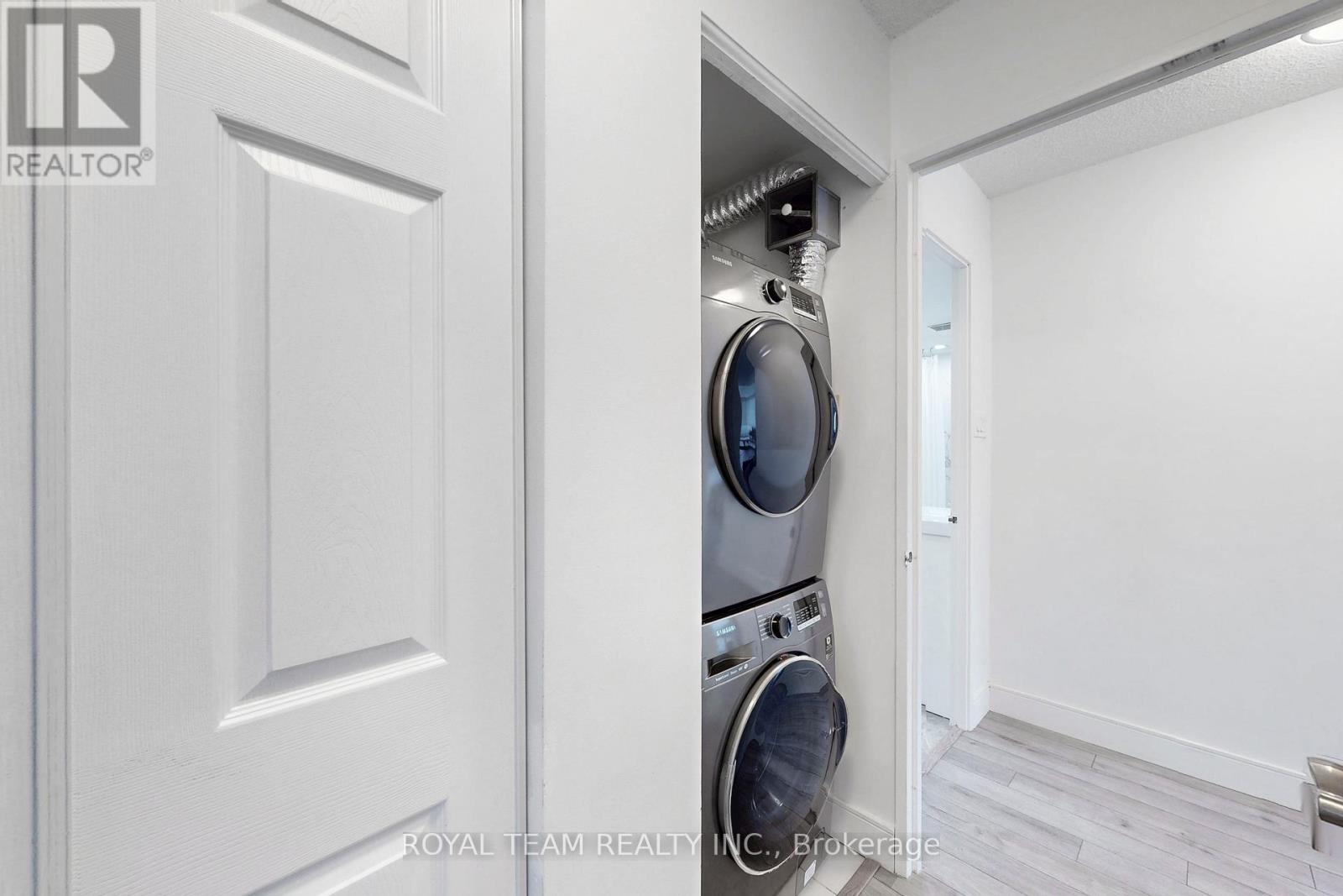 1403 - 75 King Street E, Mississauga, Ontario  L5A 4G5 - Photo 21 - W12187088