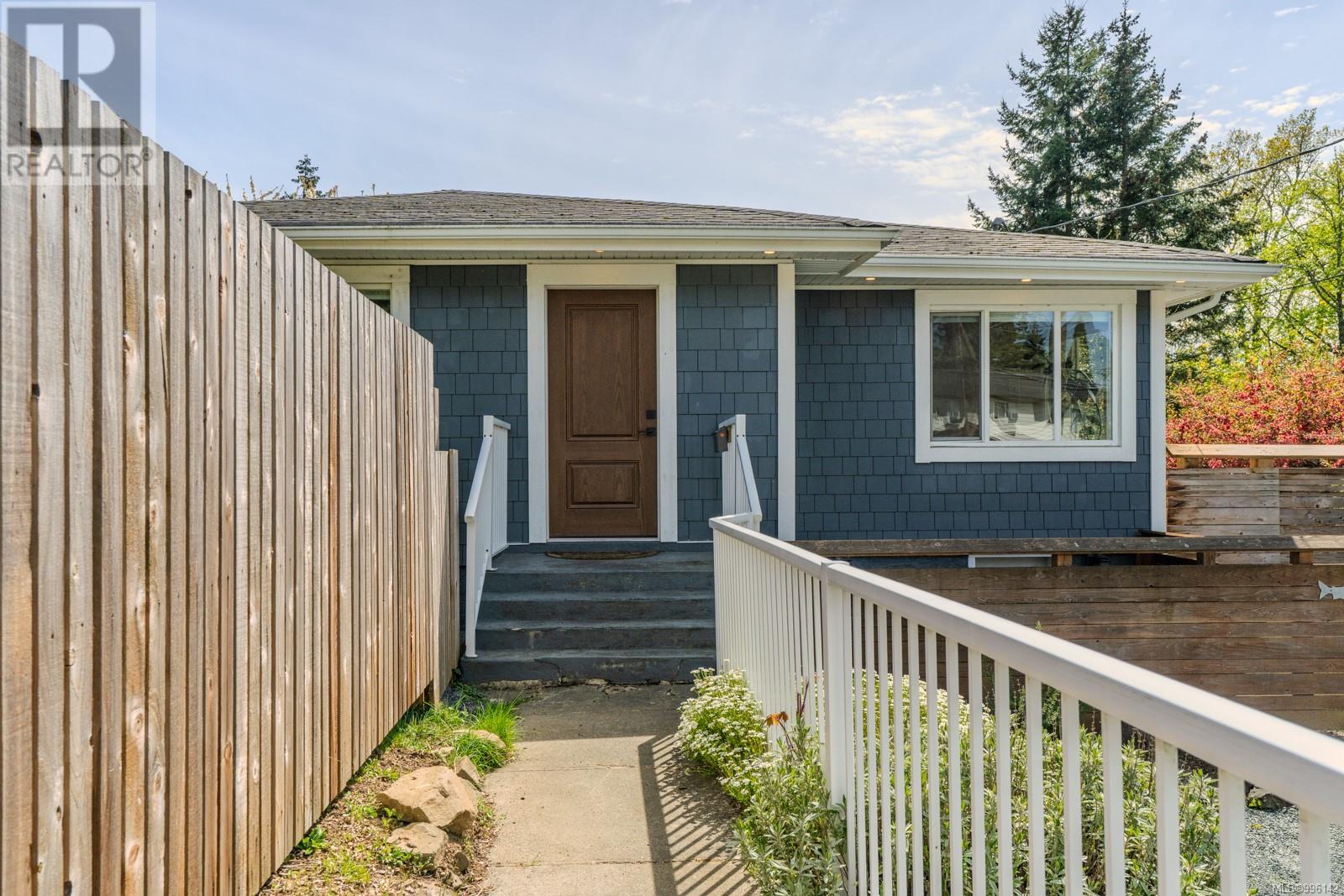 Property at 391 Seventh St image 2