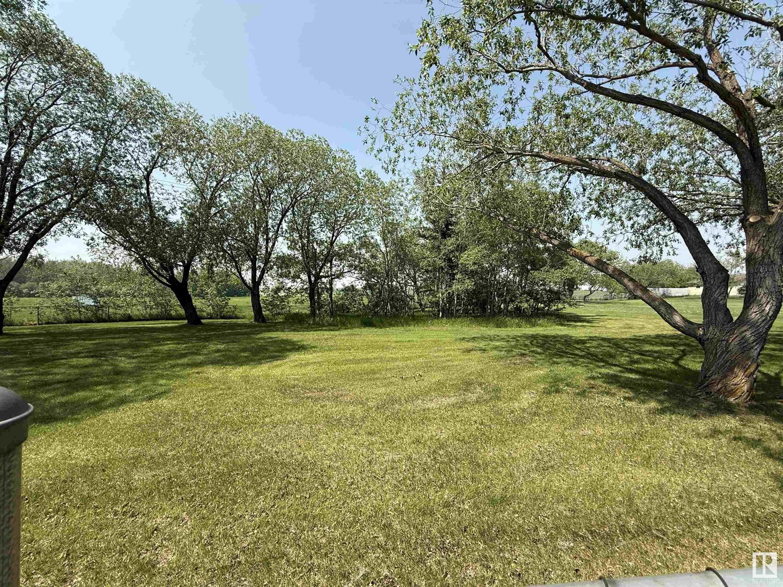 Property at 1114 MOYER DR image 3