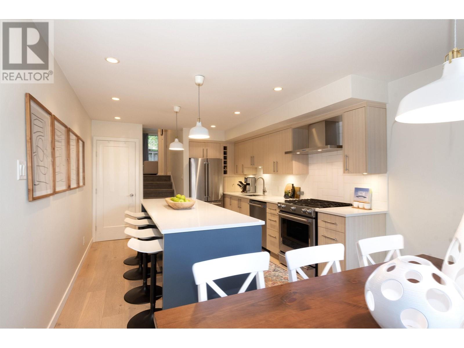 712 Millyard, Vancouver, British Columbia  V5Z 4A1 - Photo 1 - R3009488