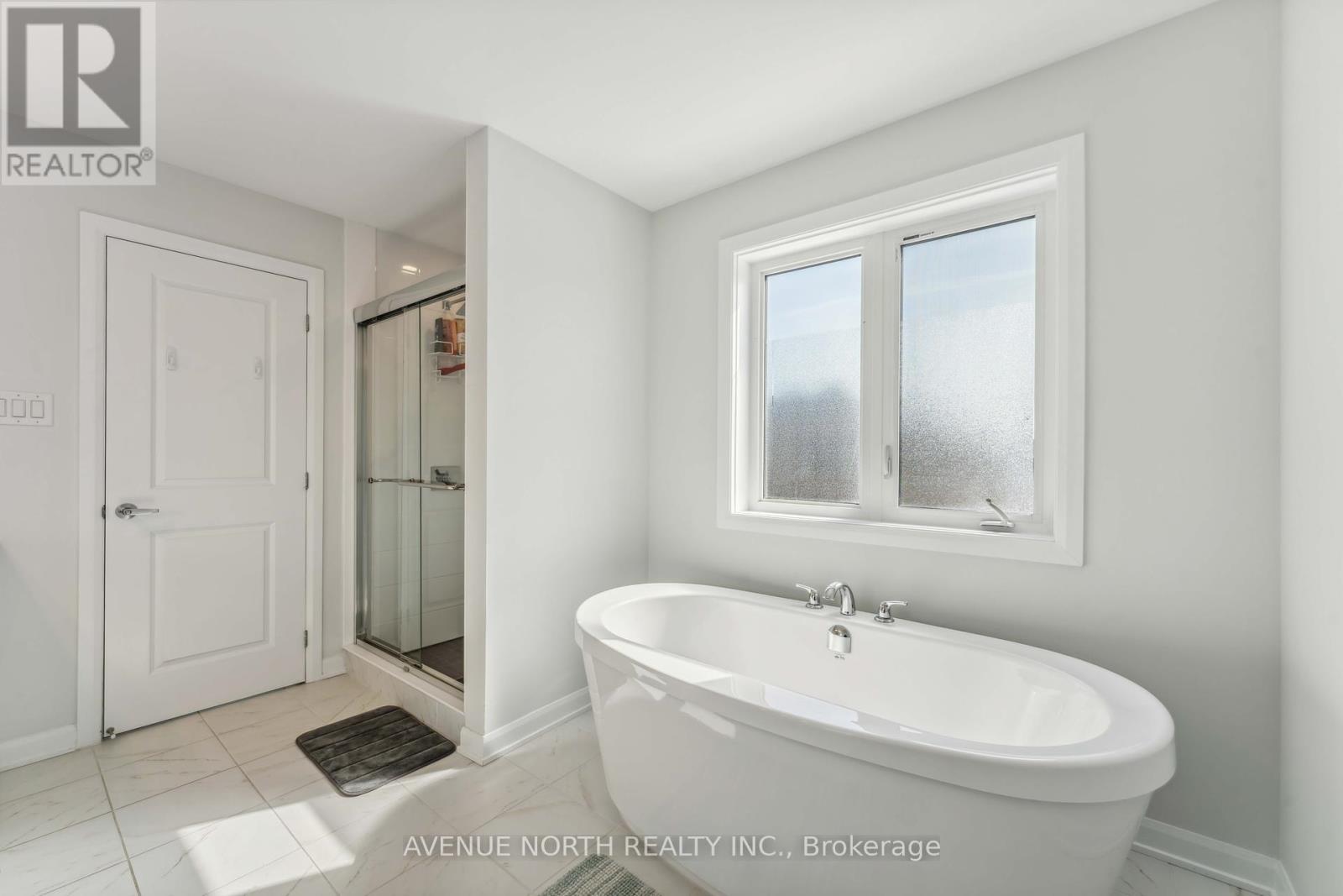 841 Cappamore Drive, Ottawa, Ontario  K2J 7C3 - Photo 17 - X12118545