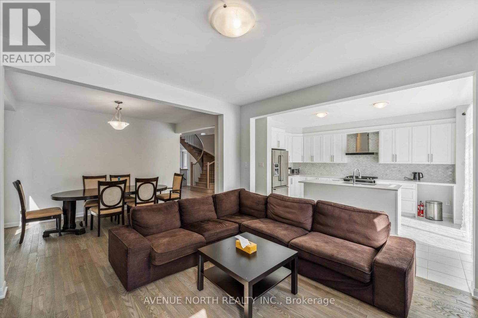 841 Cappamore Drive, Ottawa, Ontario  K2J 7C3 - Photo 4 - X12118545