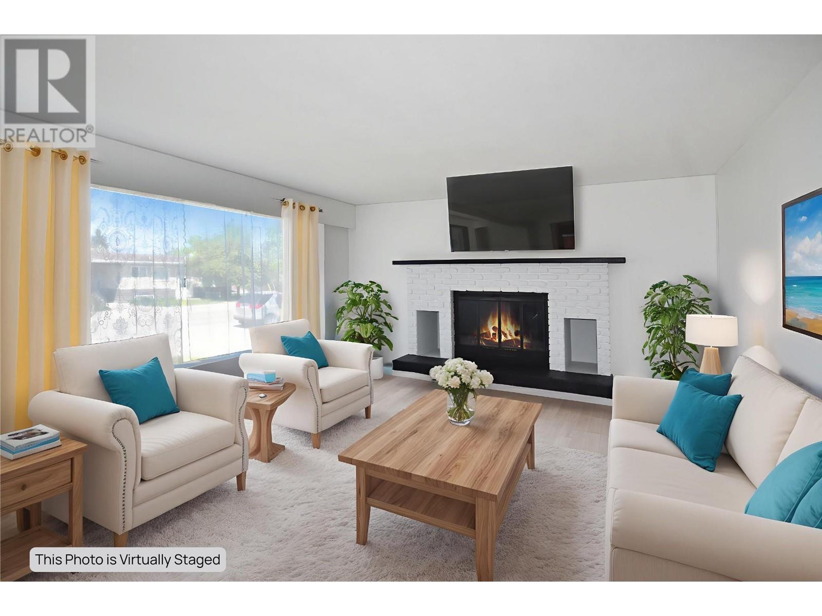 Property at 319 11th St S Street image 4