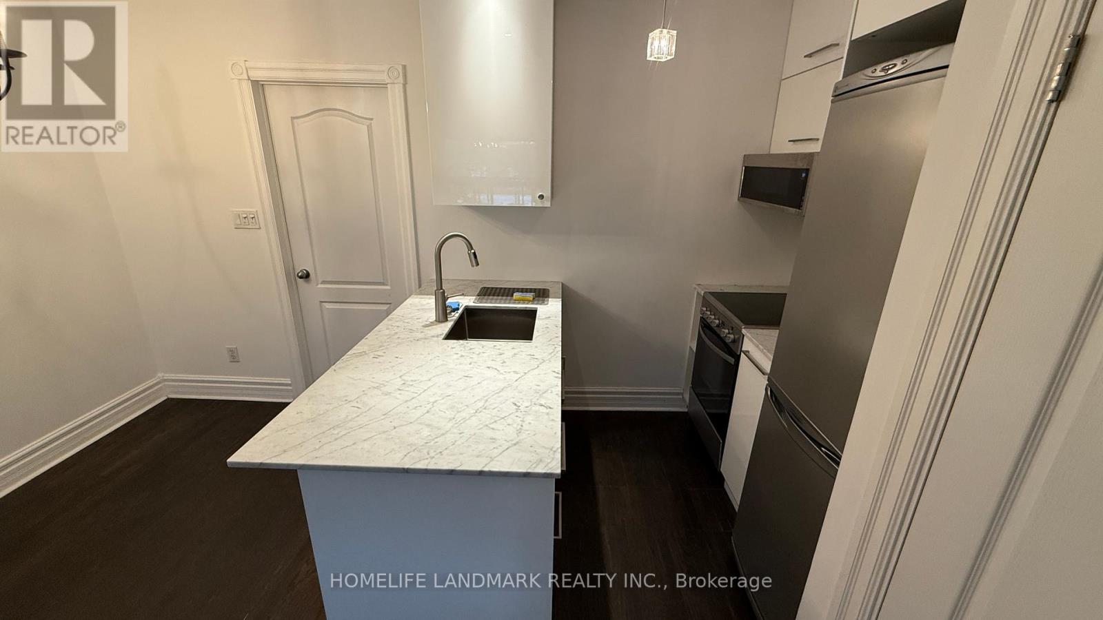 Second Floor - 666 Mount Pleasant Road, Toronto, Ontario  M4S 2N3 - Photo 8 - C12187095