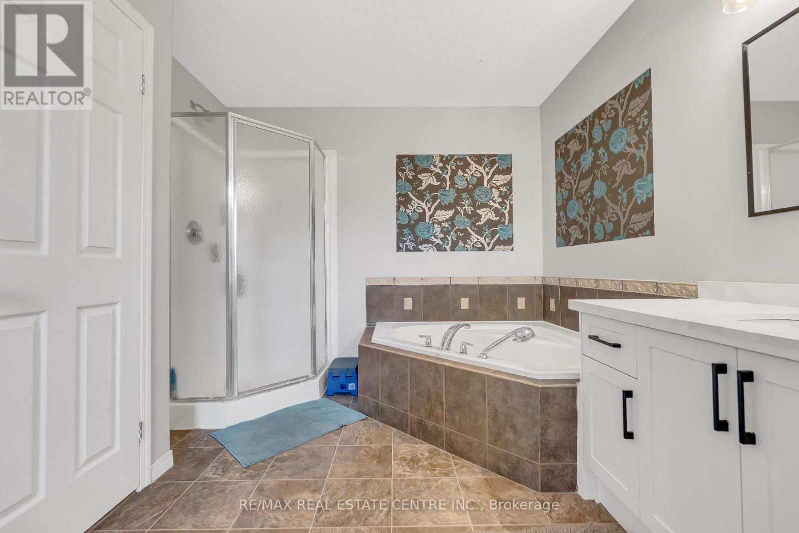 110 Parkvale Drive, Kitchener, Ontario  N2R 1Z6 - Photo 19 - X12187102