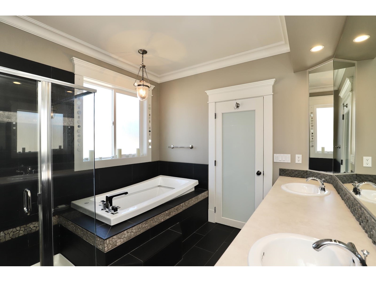 45398 Magdalena Place, Vedder Mountain, Cultus Lake, British Columbia  V2R 0K7 - Photo 13 - R2992529