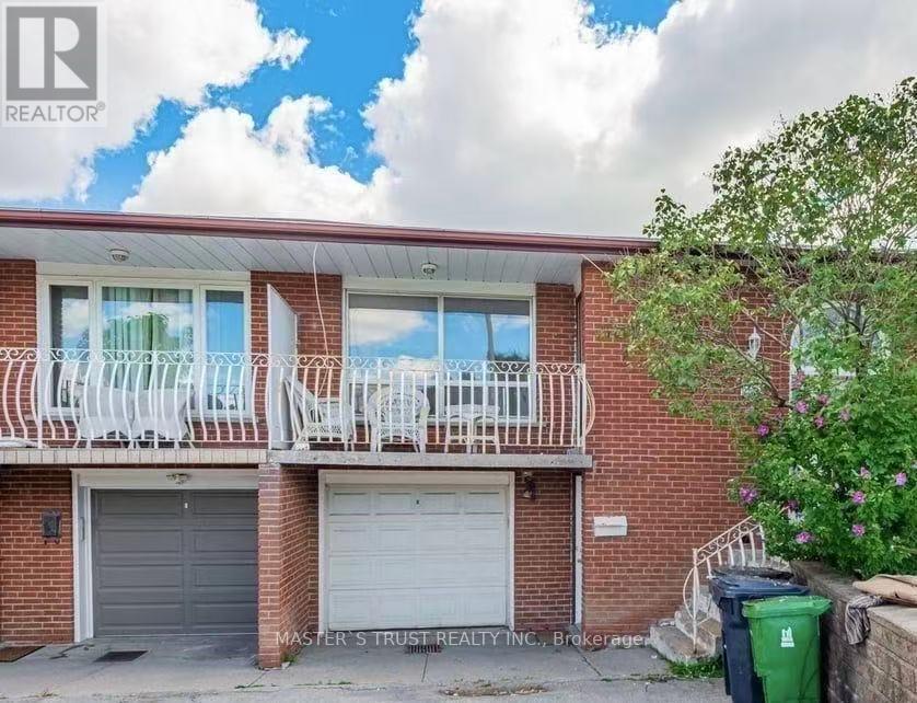 25 NAVAHO DRIVE, Toronto, Ontario