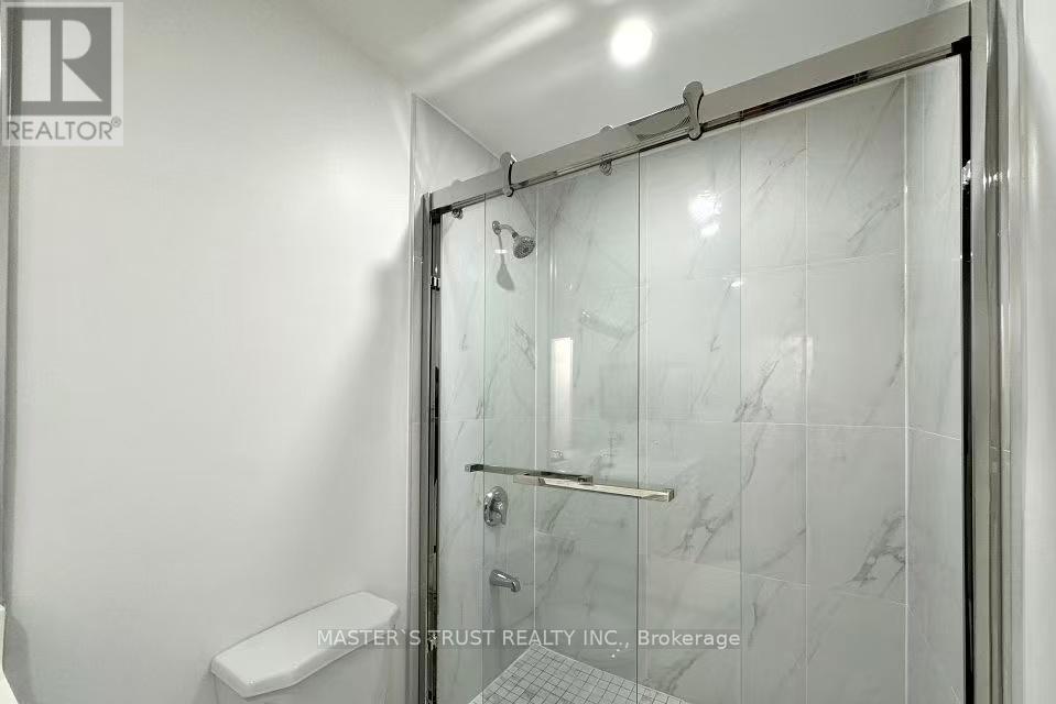 25 Navaho Drive, Toronto, Ontario  M2H 2X2 - Photo 18 - C12187109