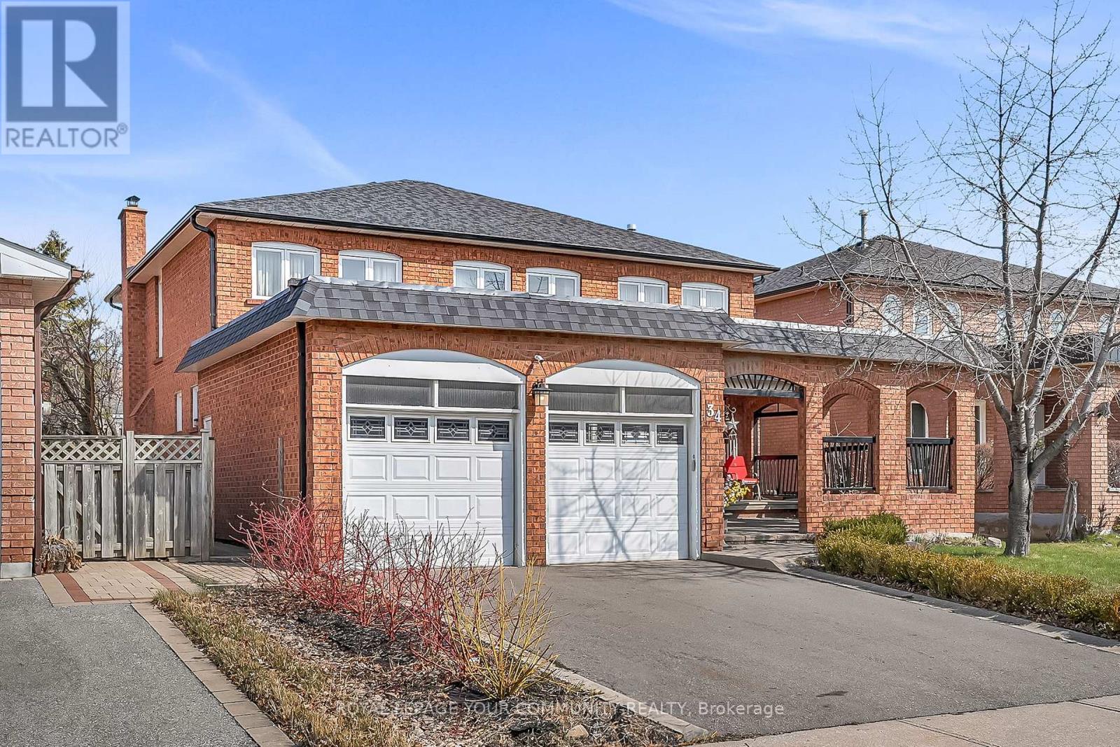 34 Claudia Avenue N, Vaughan, Ontario  L4L 6R9 - Photo 2 - N12093302
