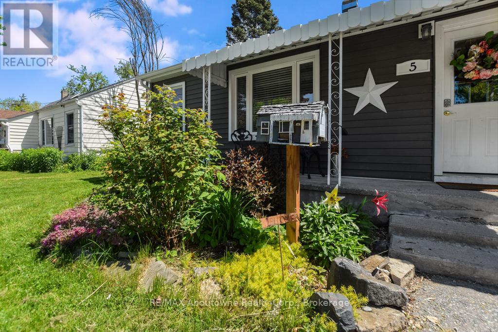 Property at 5 VIMY STREET image 3