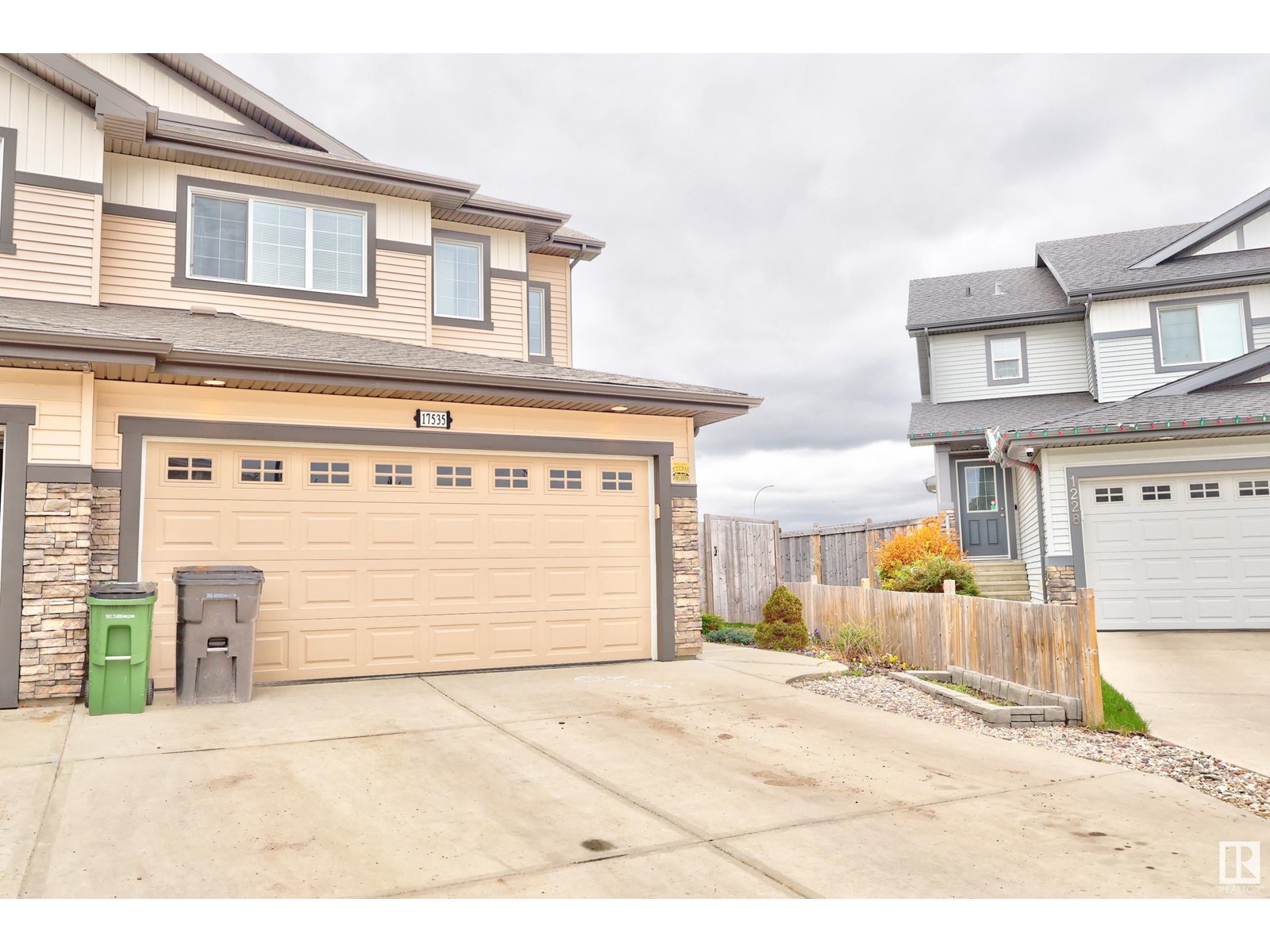 17535 13 Av Sw, Edmonton, Alberta  T6W 2J8 - Photo 4 - E4439748