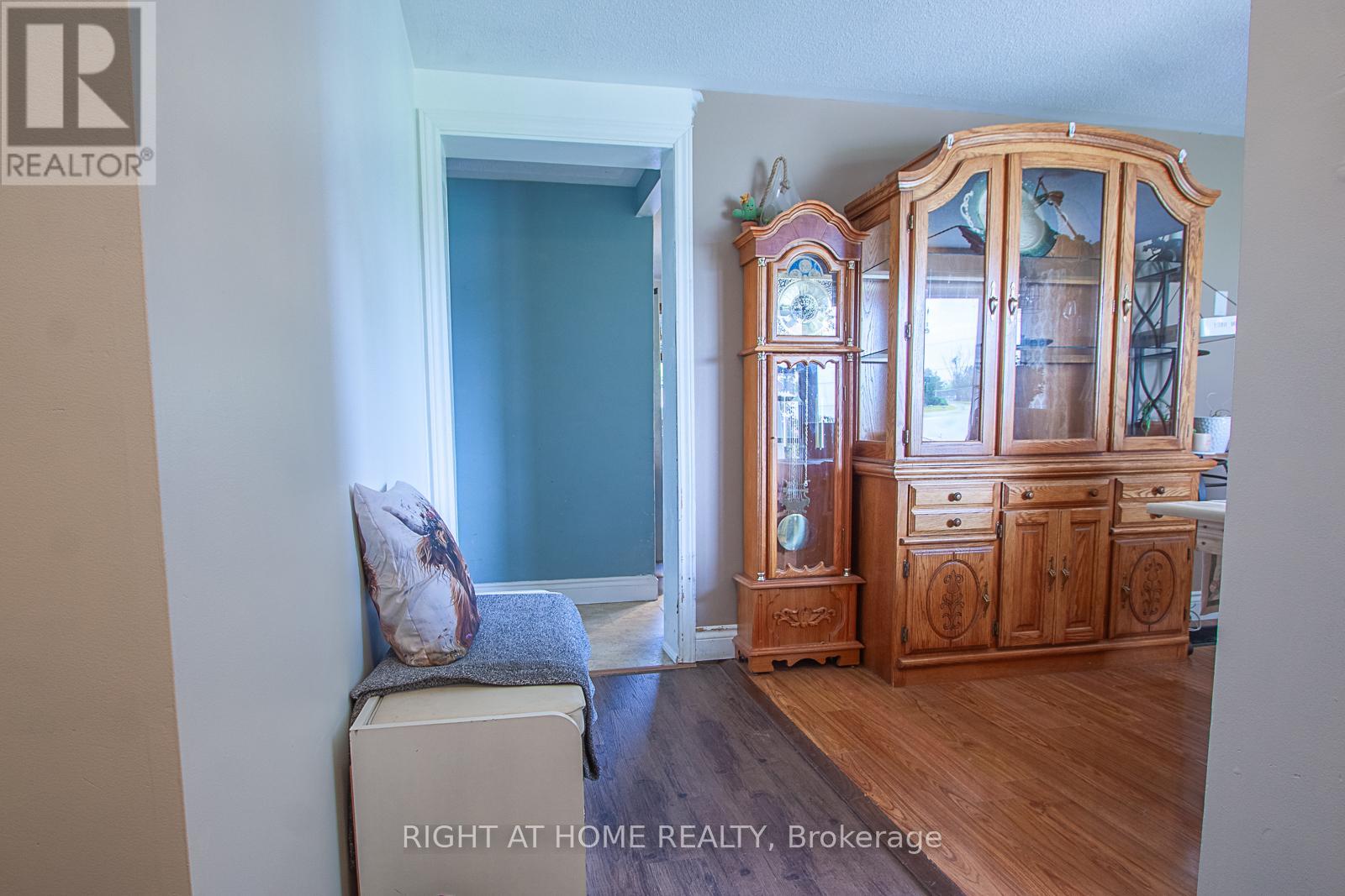 692 Emily Park Road, Kawartha Lakes, Ontario  K0L 2W0 - Photo 10 - X12187111