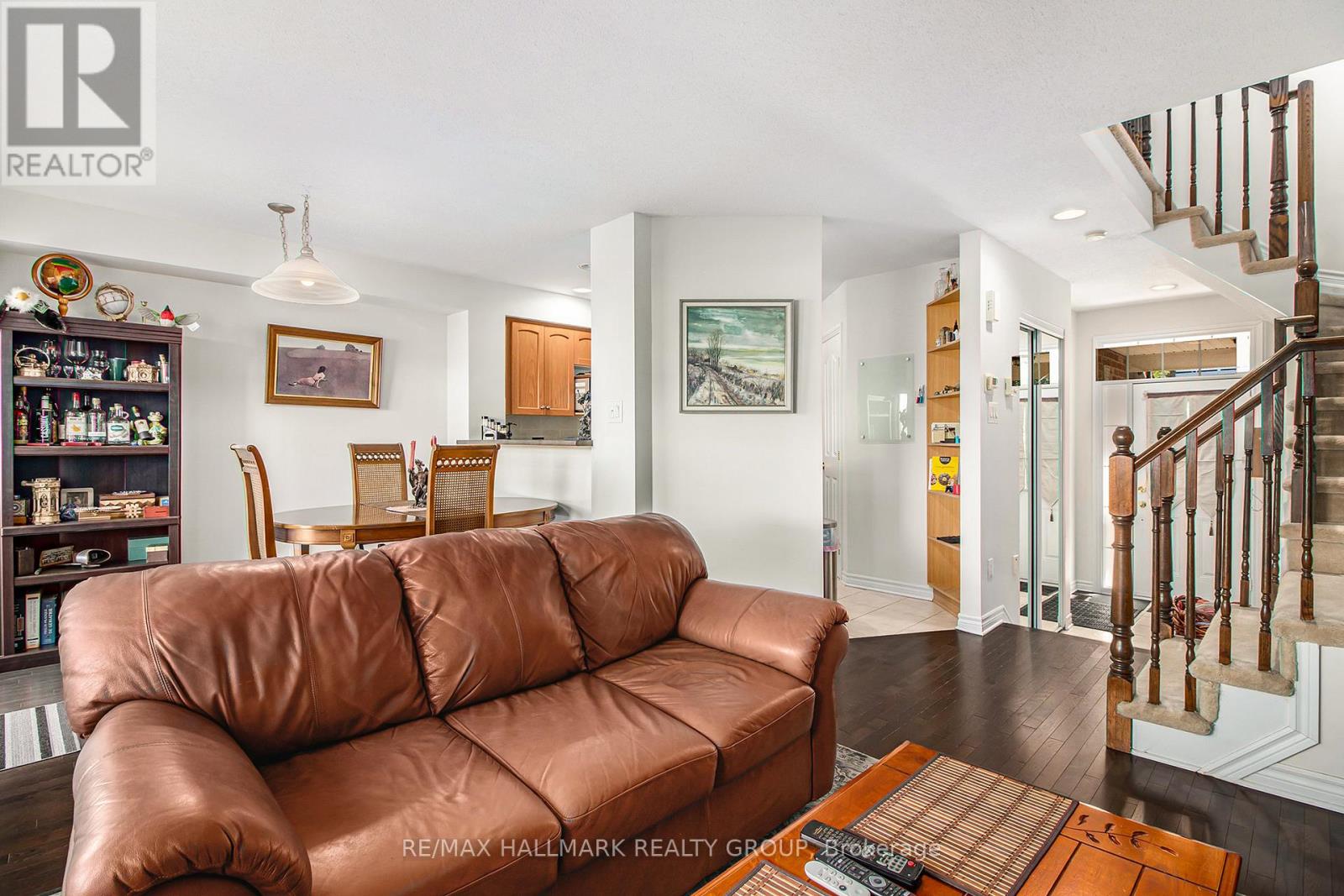 122 Eye Bright Crescent, Ottawa, Ontario  K1V 2K5 - Photo 6 - X12187124