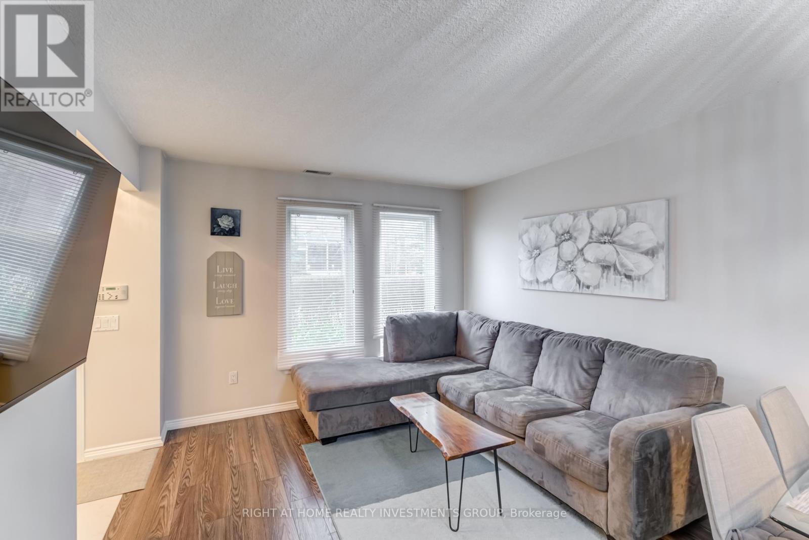 809 - 900 Steeles Avenue W, Vaughan, Ontario  L4J 8C2 - Photo 10 - N12187125