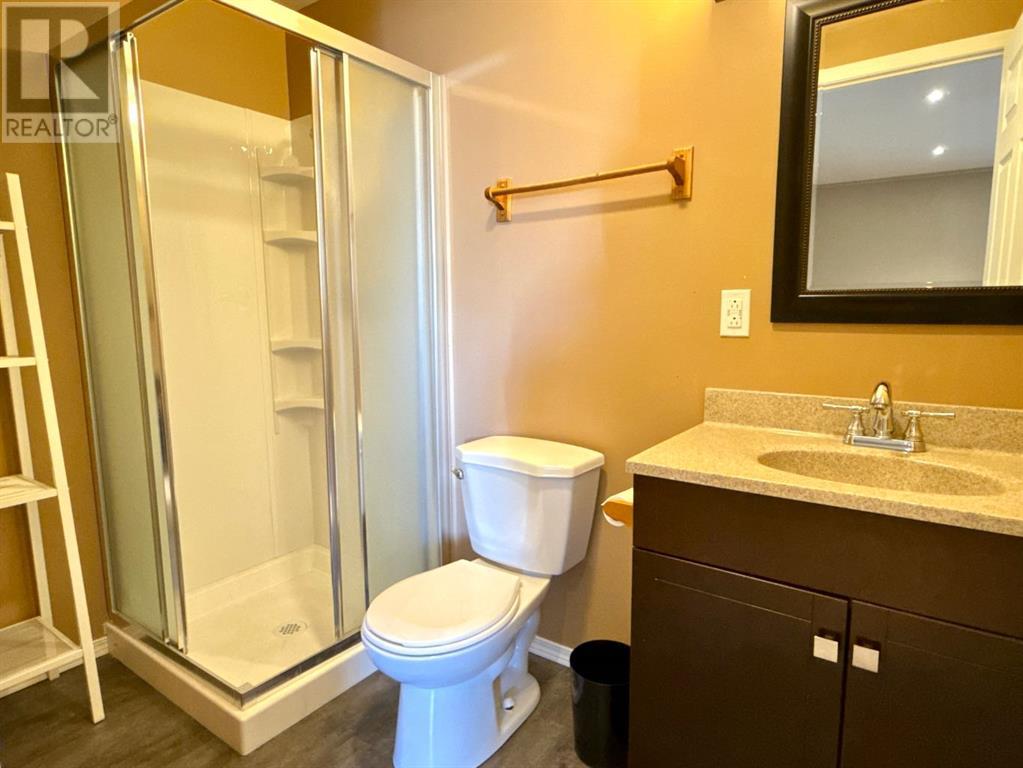 2, 81 Aquitania Circle W, Lethbridge, Alberta  T1J 5M5 - Photo 21 - A2216583