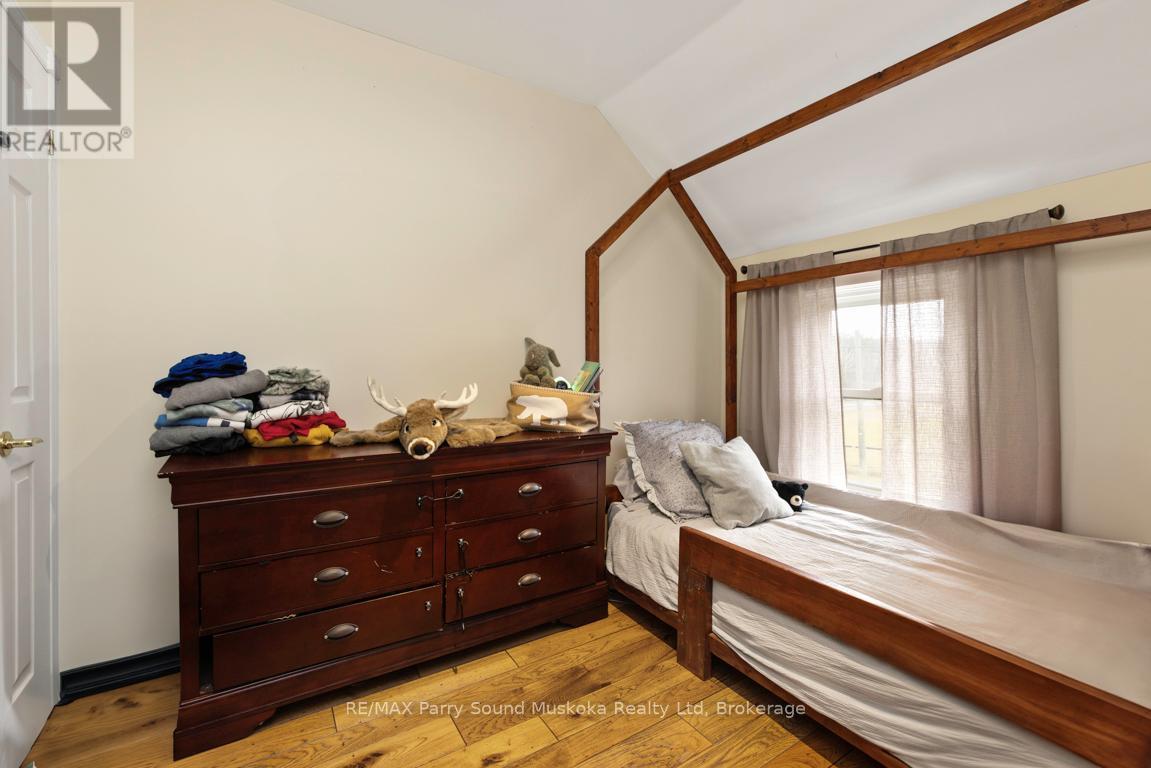 8 Meadow Street, Parry Sound, Ontario  P2A 2L9 - Photo 25 - X12007472