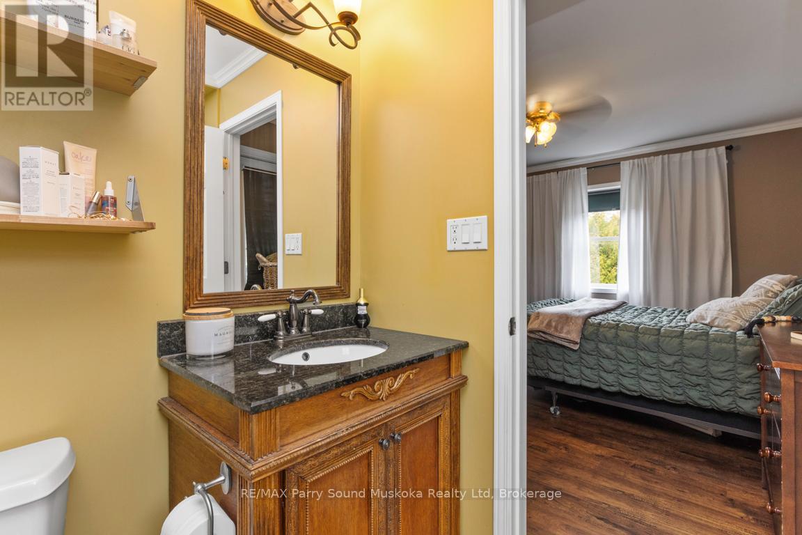8 Meadow Street, Parry Sound, Ontario  P2A 2L9 - Photo 22 - X12007472