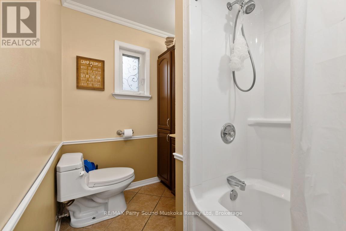 8 Meadow Street, Parry Sound, Ontario  P2A 2L9 - Photo 19 - X12007472