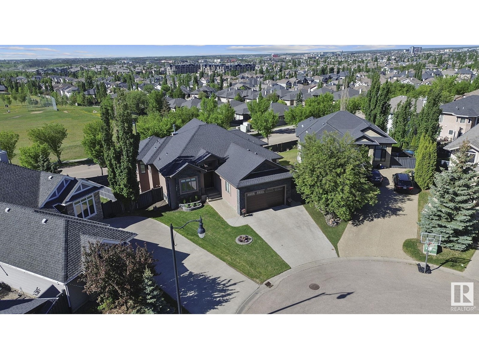 3912 Macneil Bay Ba Nw, Edmonton, Alberta  T6R 0H5 - Photo 4 - E4439750