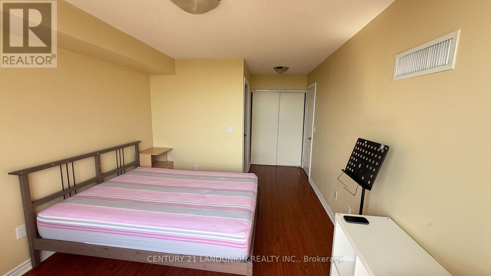 1218 - 18 Sommerset Way, Toronto, Ontario  M2N 6X5 - Photo 15 - C12187141