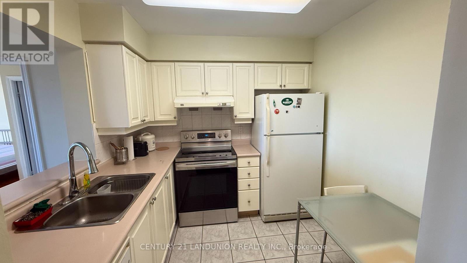 1218 - 18 Sommerset Way, Toronto, Ontario  M2N 6X5 - Photo 18 - C12187141
