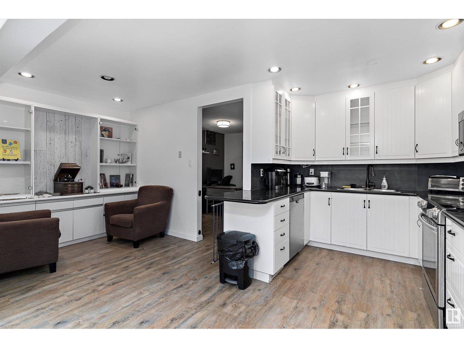 3016 108 St Nw, Edmonton, Alberta  T6J 3S6 - Photo 17 - E4439753