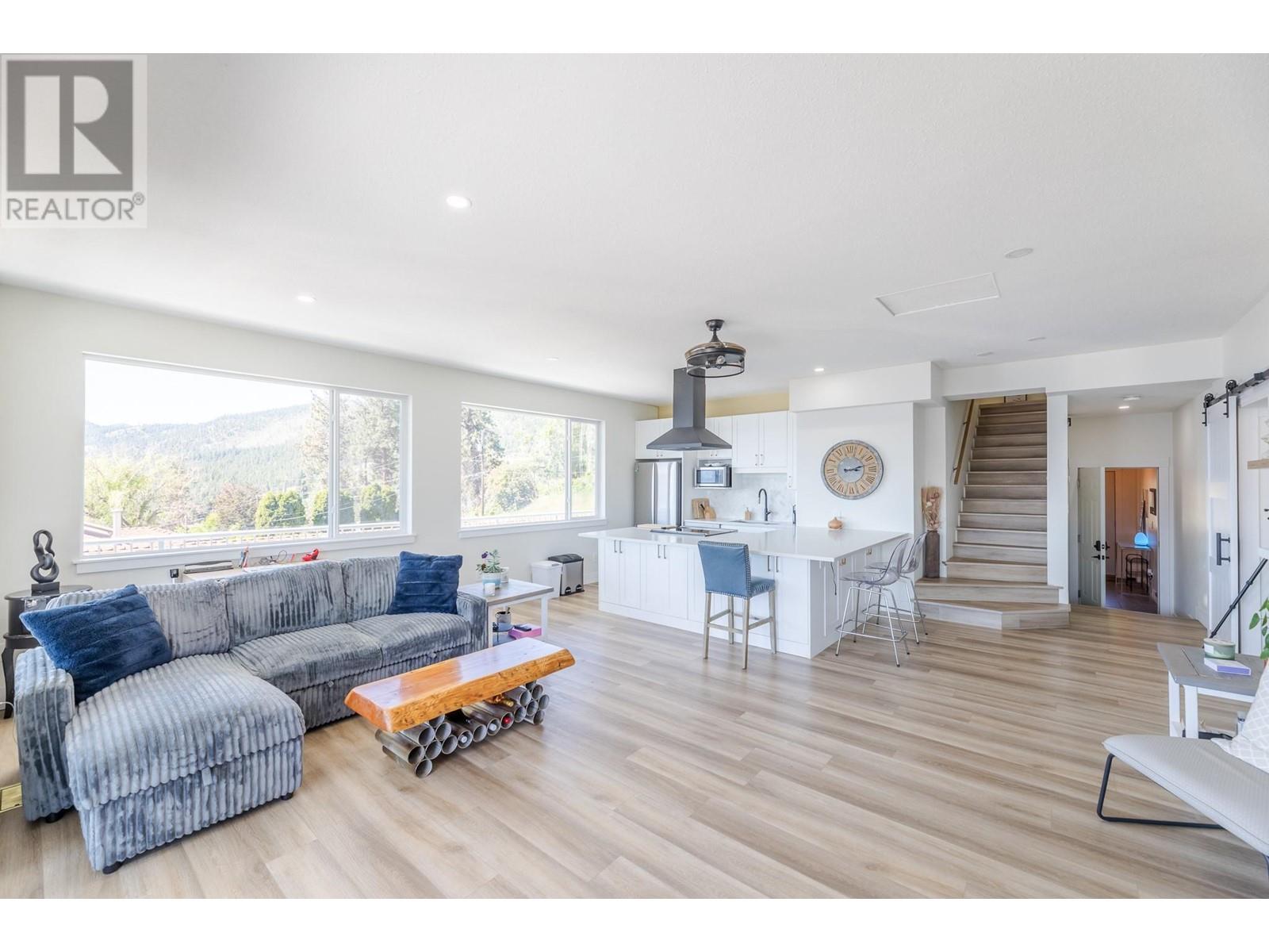 6471 Vernon Avenue, Peachland, British Columbia  V0H 1X8 - Photo 29 - 10342209