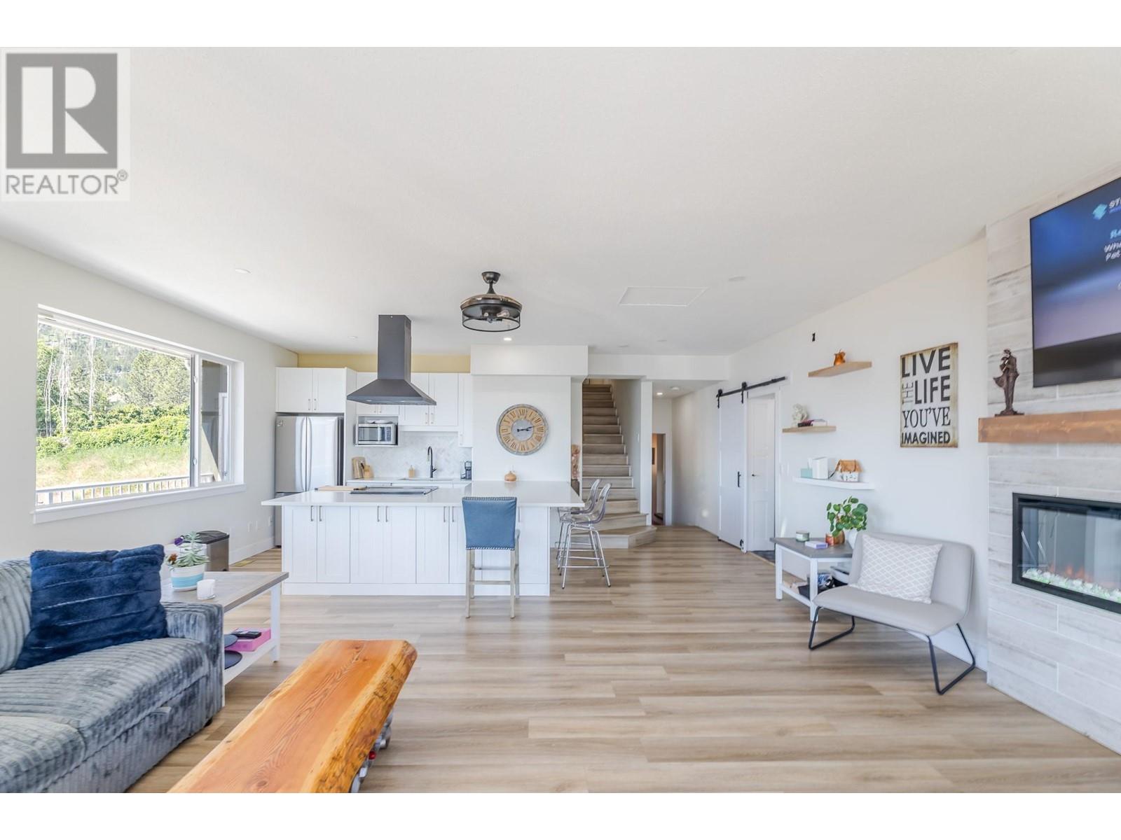 6471 Vernon Avenue, Peachland, British Columbia  V0H 1X8 - Photo 28 - 10342209