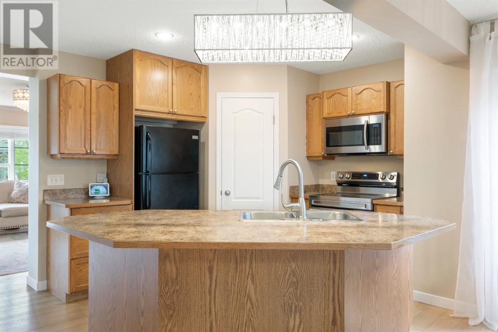 43 Eversyde Circle Sw, Calgary, Alberta  T2Y 4T3 - Photo 12 - A2219239