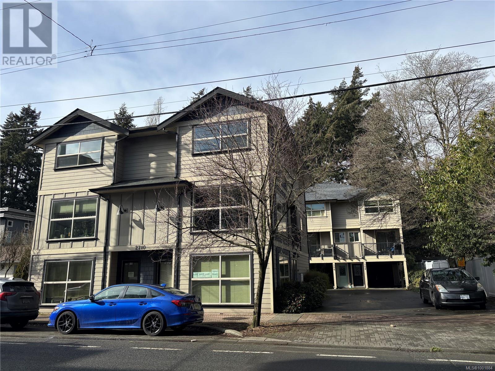 101 2710 Peatt Rd, Langford, British Columbia