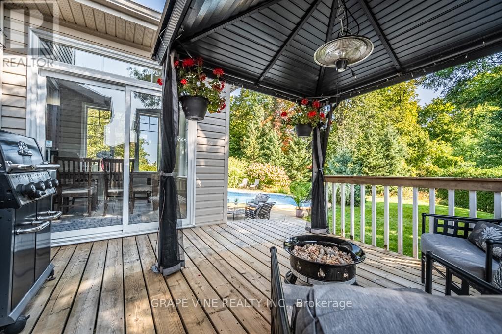 48 Cinnabar Way, Ottawa, Ontario  K2S 1Y6 - Photo 39 - X12185592