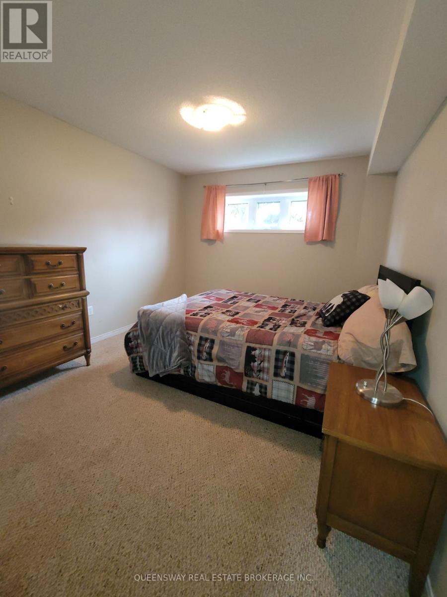 50 Acorn Crescent, Wasaga Beach, Ontario  L9Z 1L6 - Photo 11 - S12187143