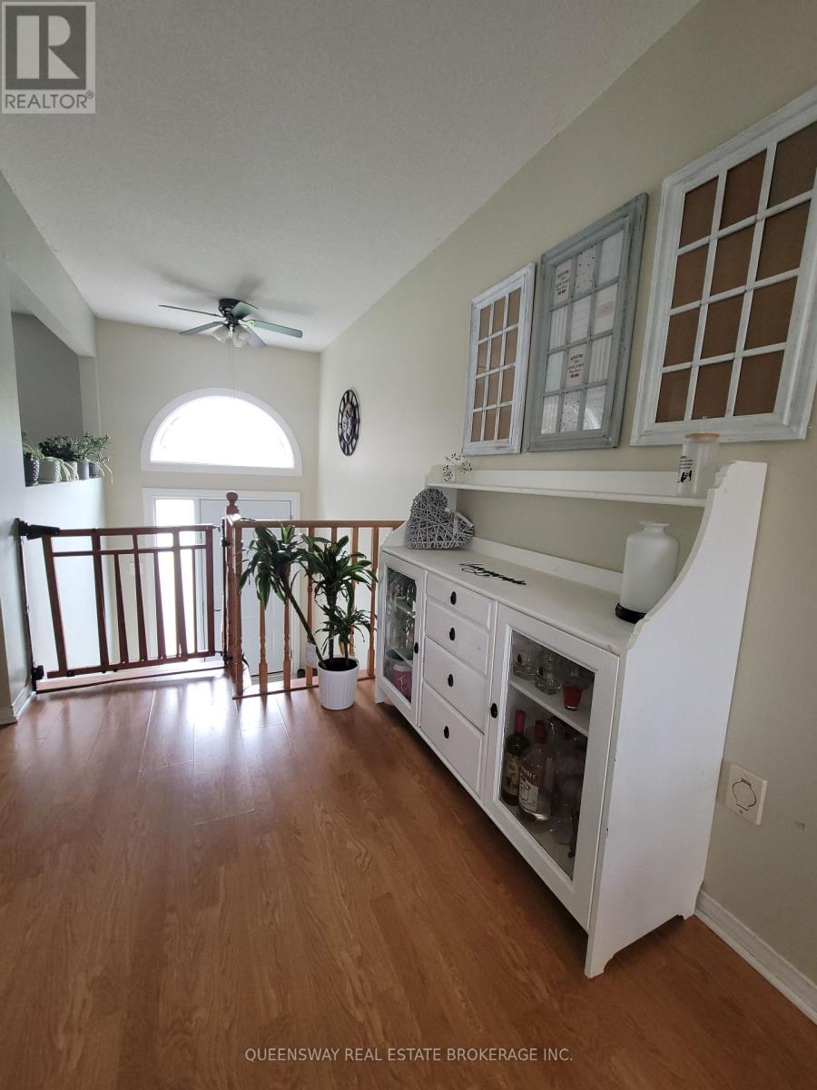 50 Acorn Crescent, Wasaga Beach, Ontario  L9Z 1L6 - Photo 2 - S12187143