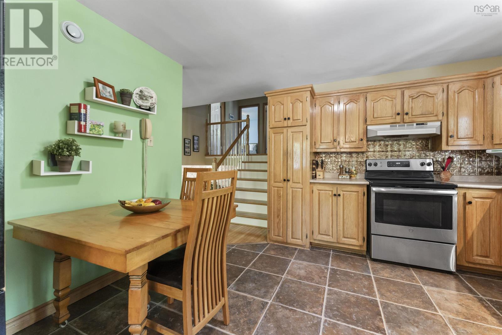 19 Hudson Drive, Windsor Junction, Nova Scotia  B2T 1A4 - Photo 12 - 202512946