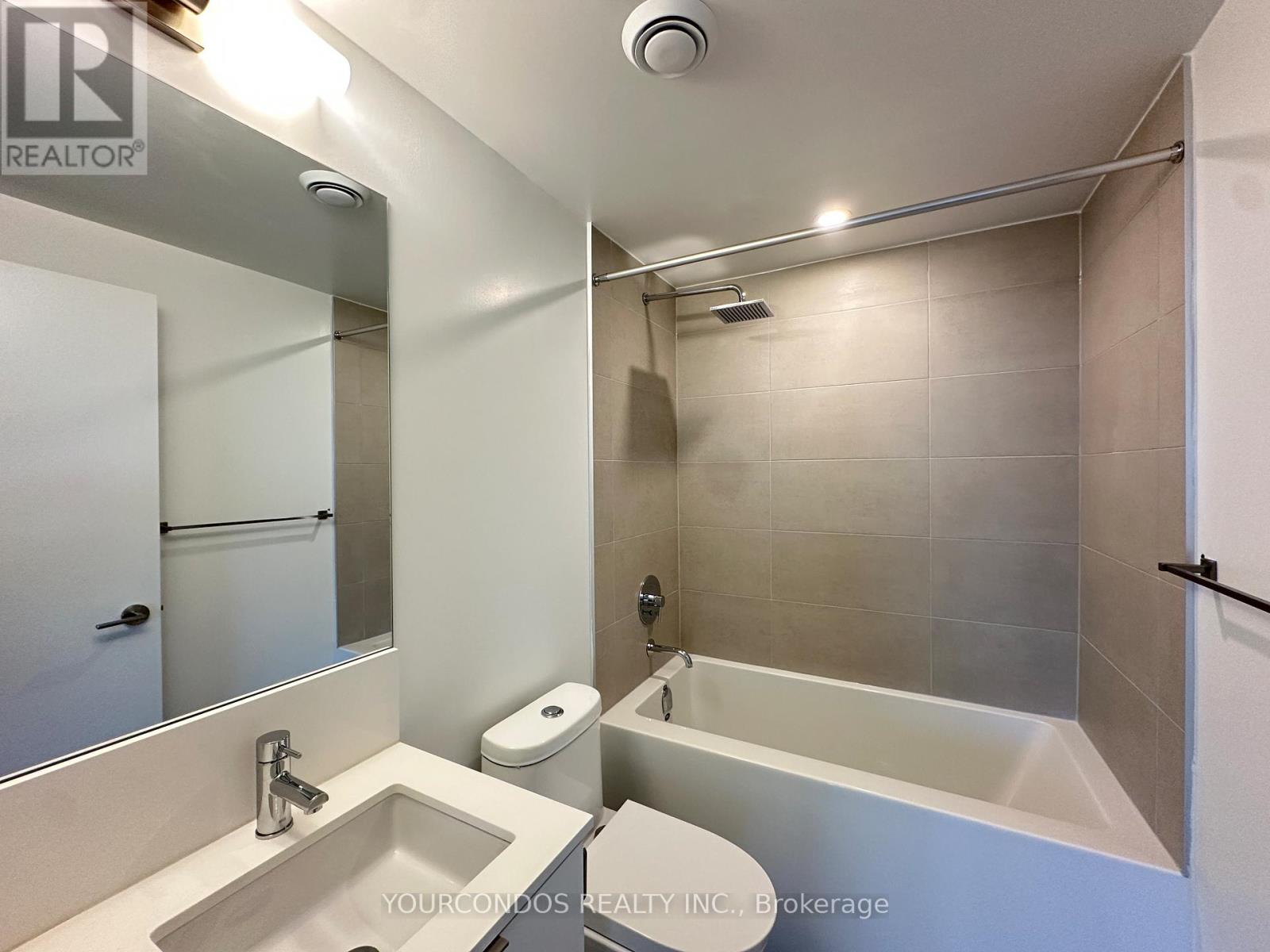 4810 - 8 Wellesley Street W, Toronto, Ontario  M4Y 0J5 - Photo 8 - C12183315