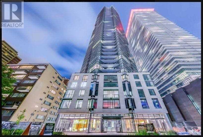 3915 - 45 Charles Street E, Toronto, Ontario  M4Y 0B8 - Photo 3 - C12187147