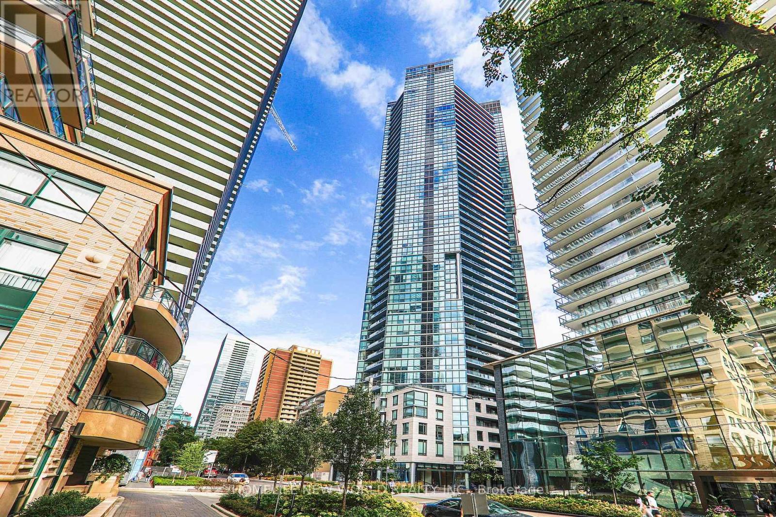 3915 - 45 Charles Street E, Toronto, Ontario  M4Y 0B8 - Photo 4 - C12187147