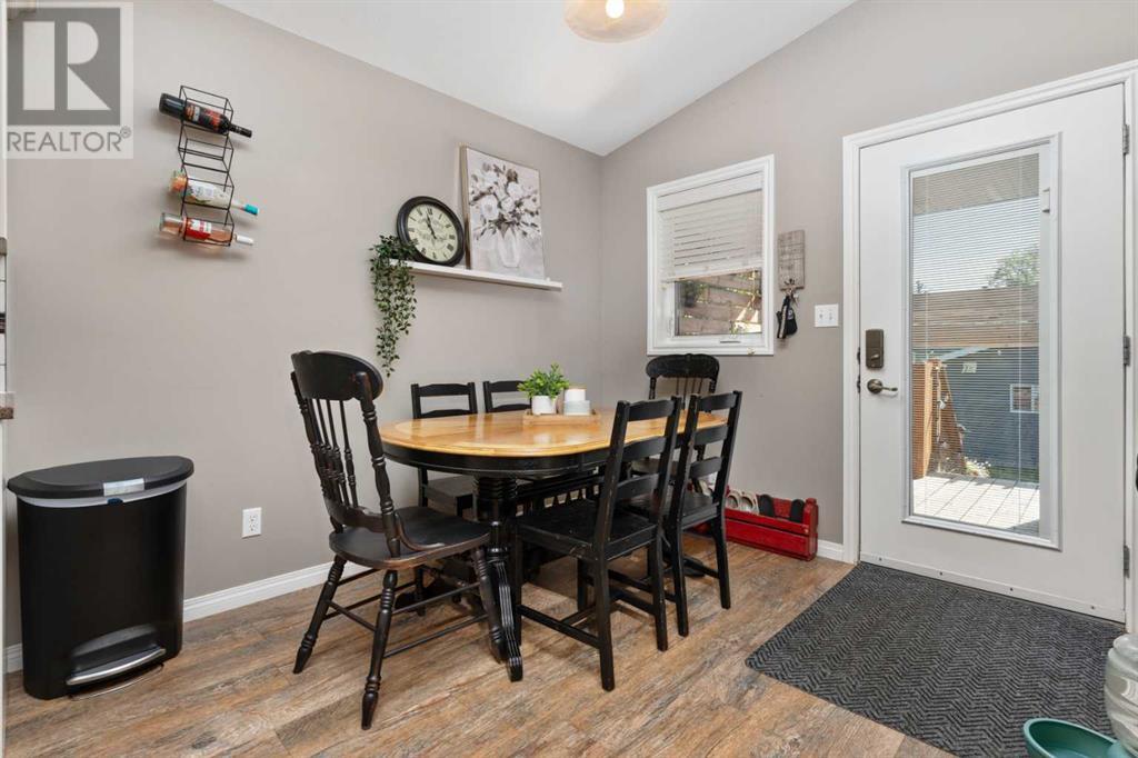 5325 55 Street, Camrose, Alberta  T4V 2B9 - Photo 10 - A2225445