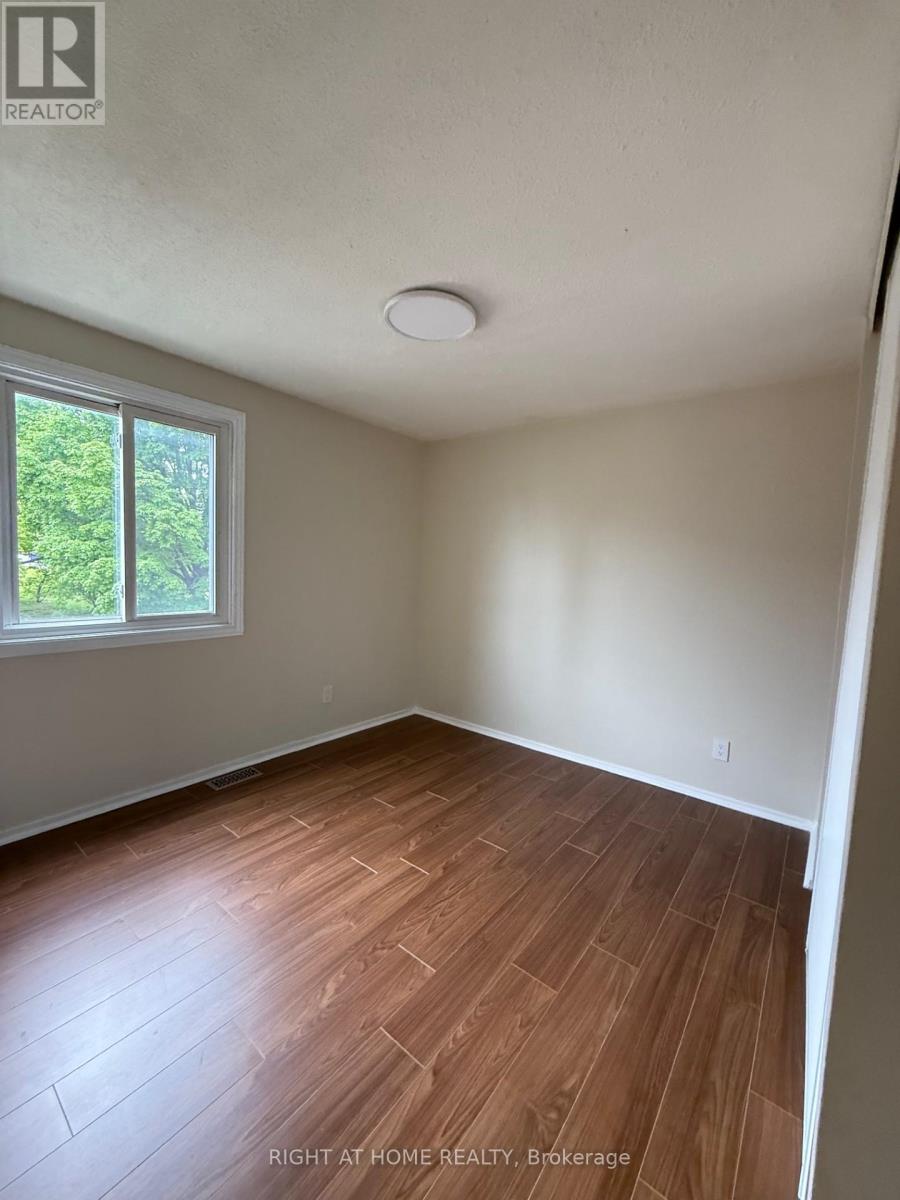 1295 Bethamy Lane, Ottawa, Ontario  K1J 8P3 - Photo 10 - X12187161