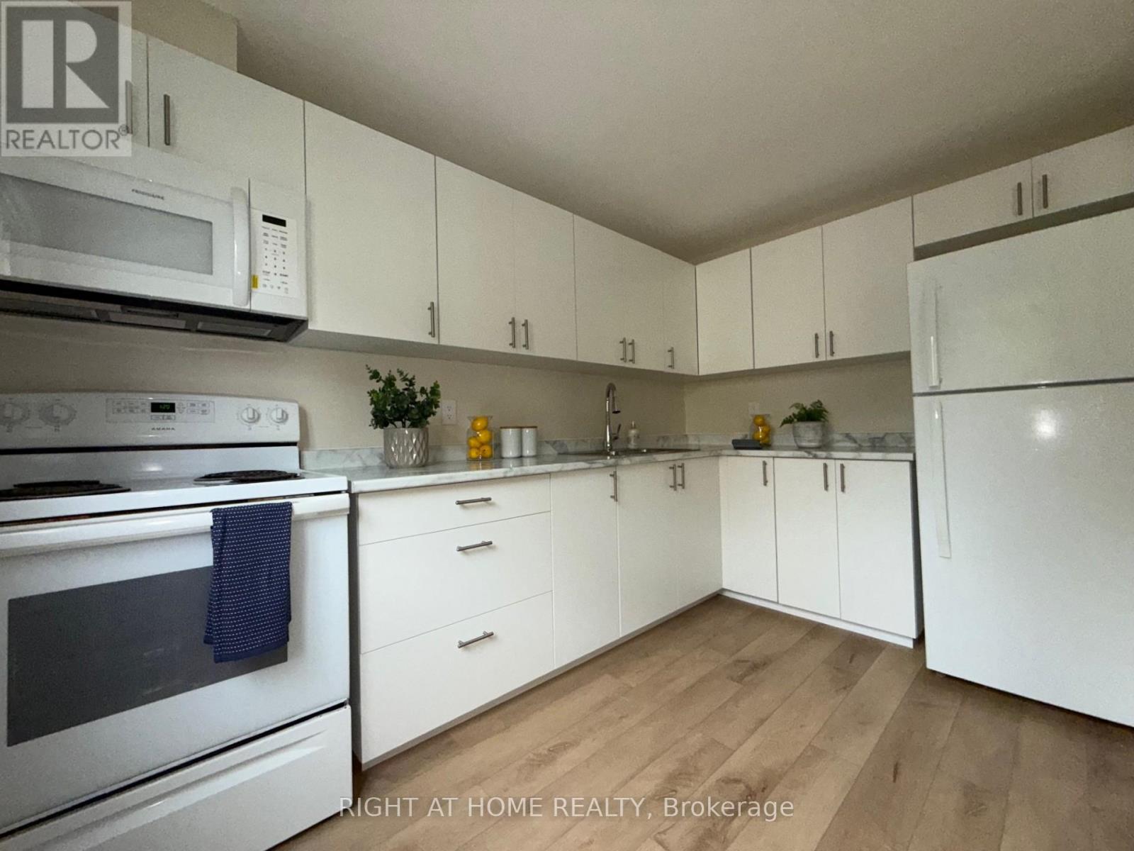 1295 Bethamy Lane, Ottawa, Ontario  K1J 8P3 - Photo 2 - X12187161