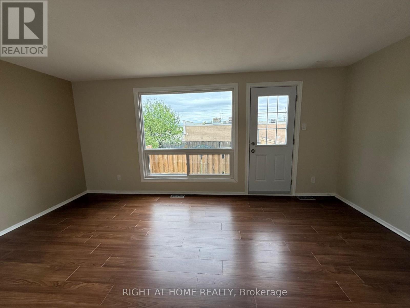 1295 Bethamy Lane, Ottawa, Ontario  K1J 8P3 - Photo 6 - X12187161