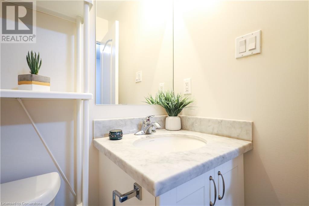 686 Wendy Culbert Crescent Unit# 5, Newmarket, Ontario  L3X 0A4 - Photo 34 - 40735951