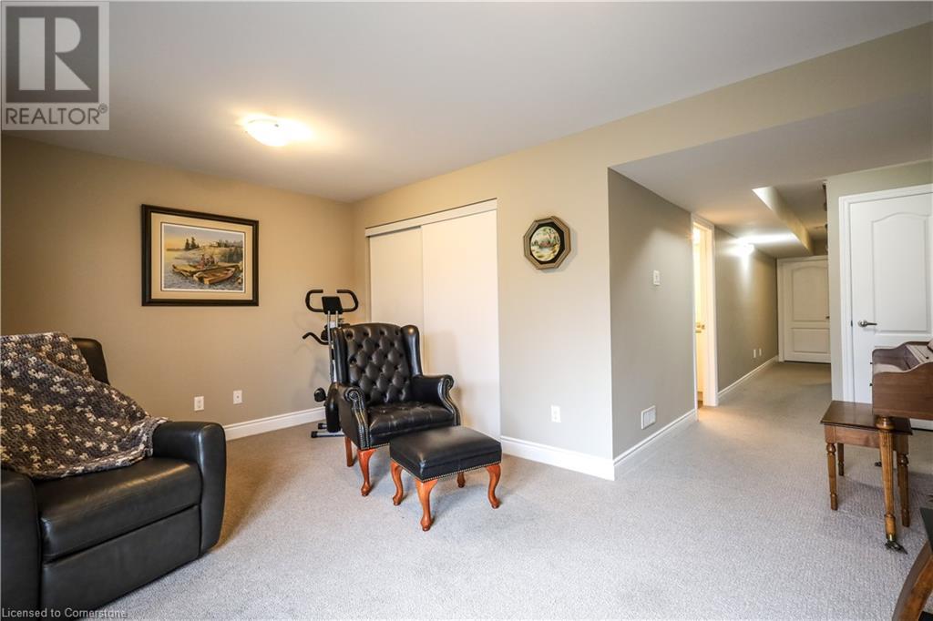 686 Wendy Culbert Crescent Unit# 5, Newmarket, Ontario  L3X 0A4 - Photo 37 - 40735951